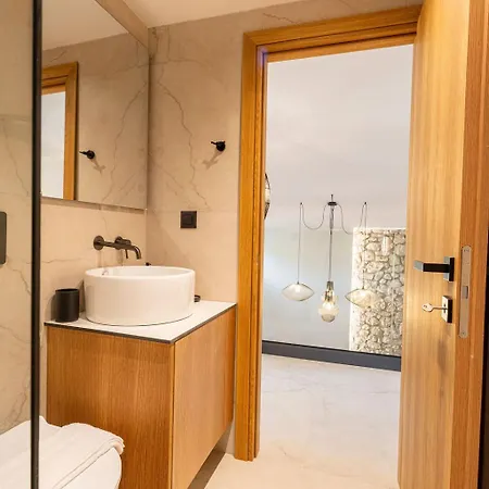 Kallithea Luxury -zeus- *